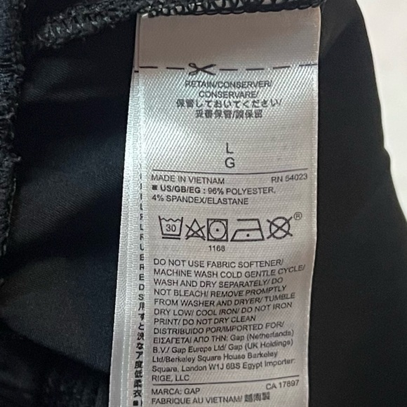 Gap Fit Men’s Lightweight Polyester Solid Black Joggers Pants Large Pockets - Picture 8 of 8